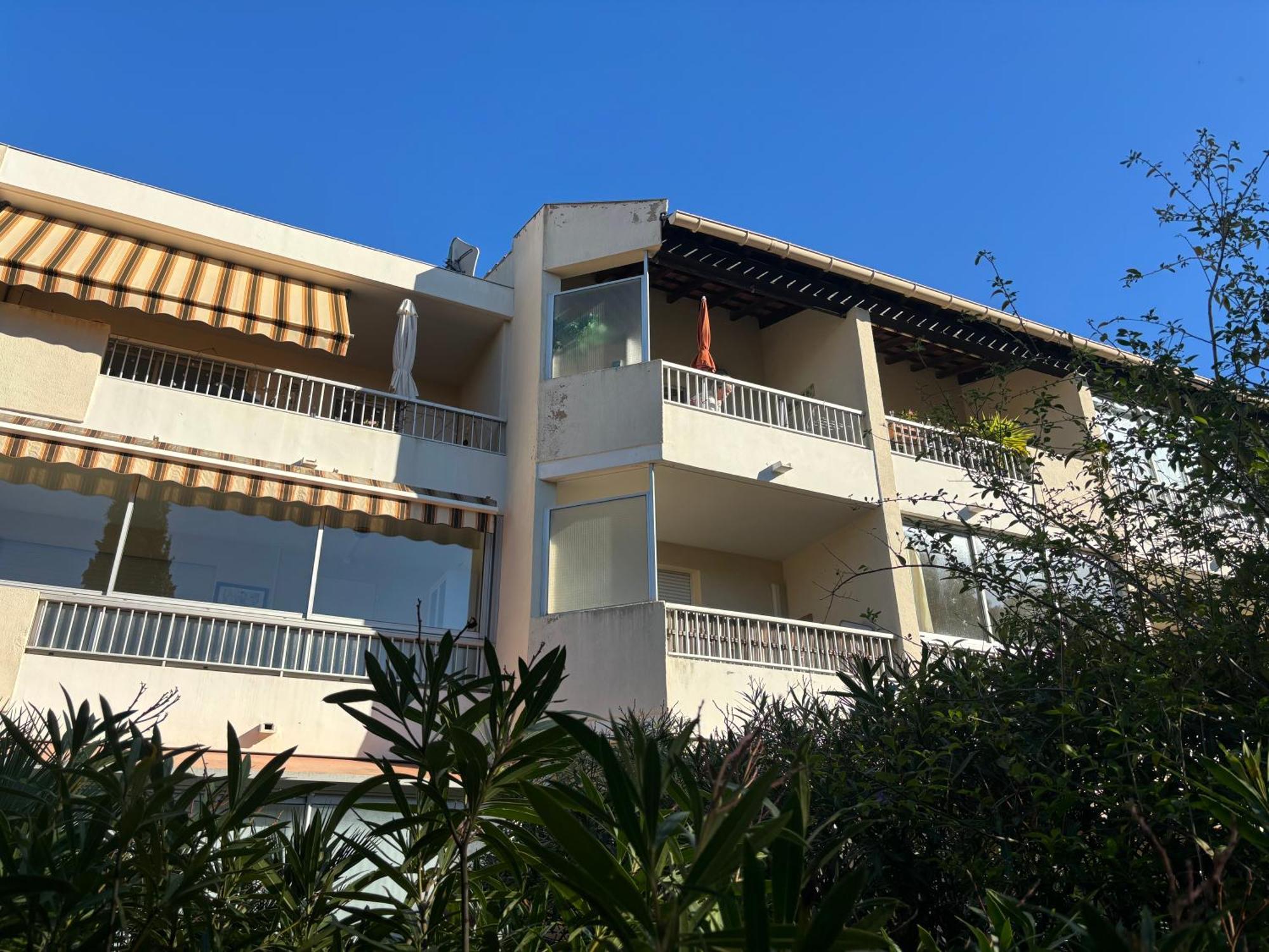 Proche Centre Sanary Studio Climatise 4 Personnes Extérieur photo